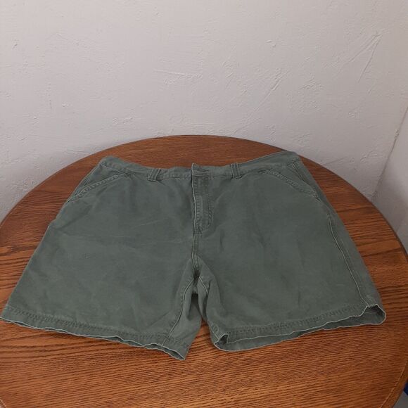 Reel Legends Adult Mens Size 44 Green Fishing Shorts - Picture 1 of 11